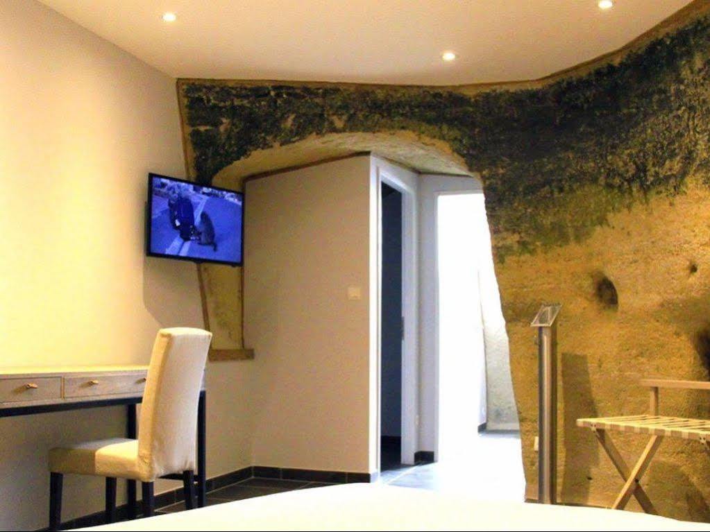 Rocaminori Hotel Louresse-Rochemenier Exteriér fotografie